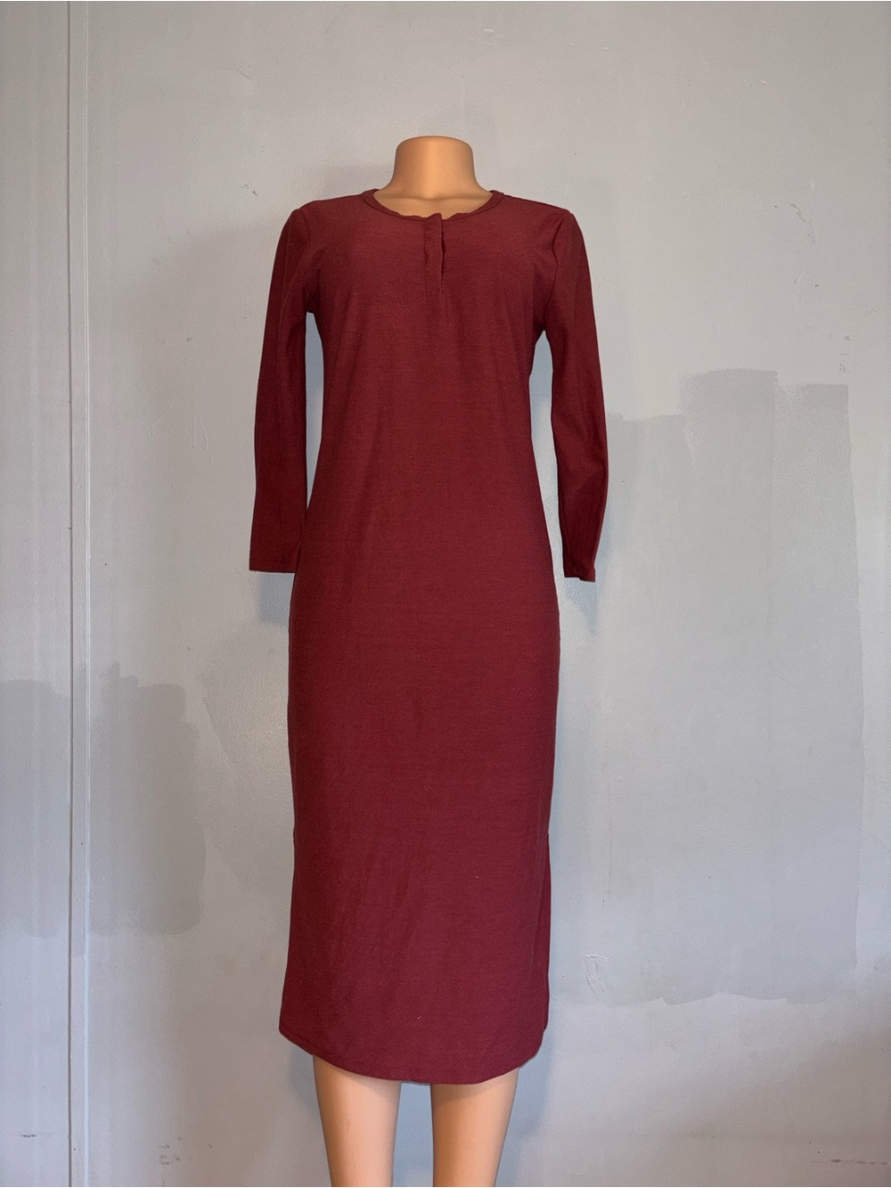 Heart Hips Long Sleeve Midi Dress in Burgundy